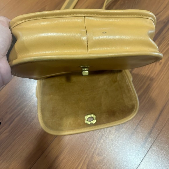 Vintage leather Coach bag Legacy - Picture 10 of 15